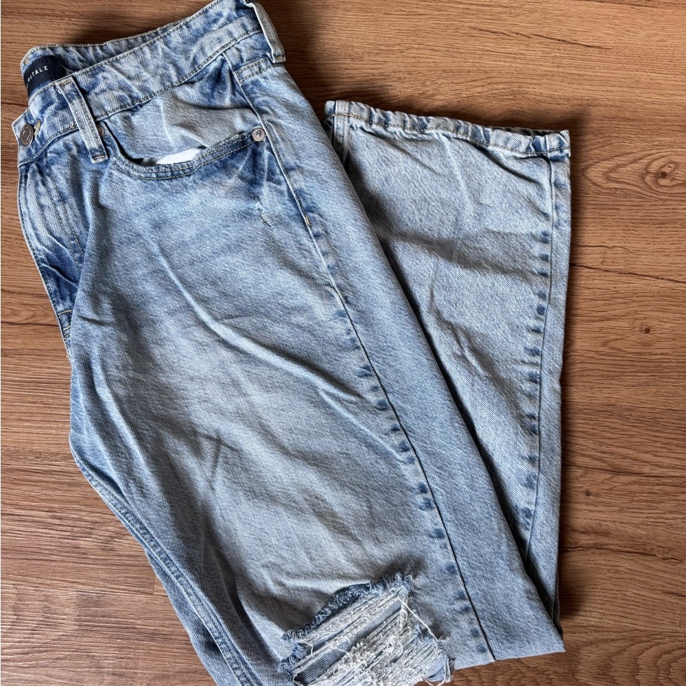 Aeropostale Low Rise Baggy Jeans